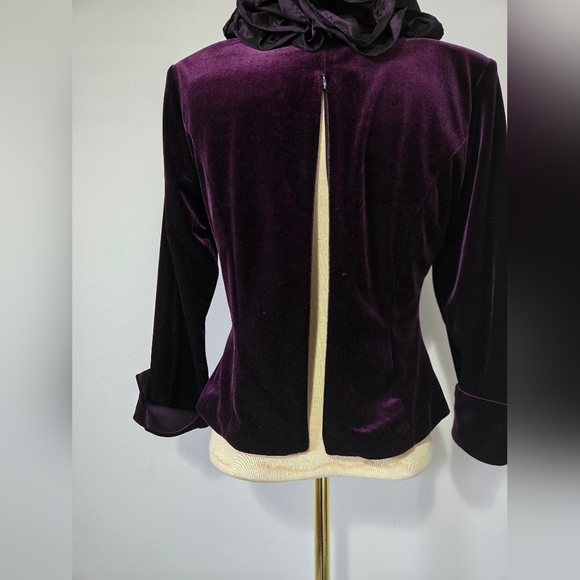 Ba Nites Eggplant Purple Velvet Ruffle Top. Size 6 - Picture 7 of 12